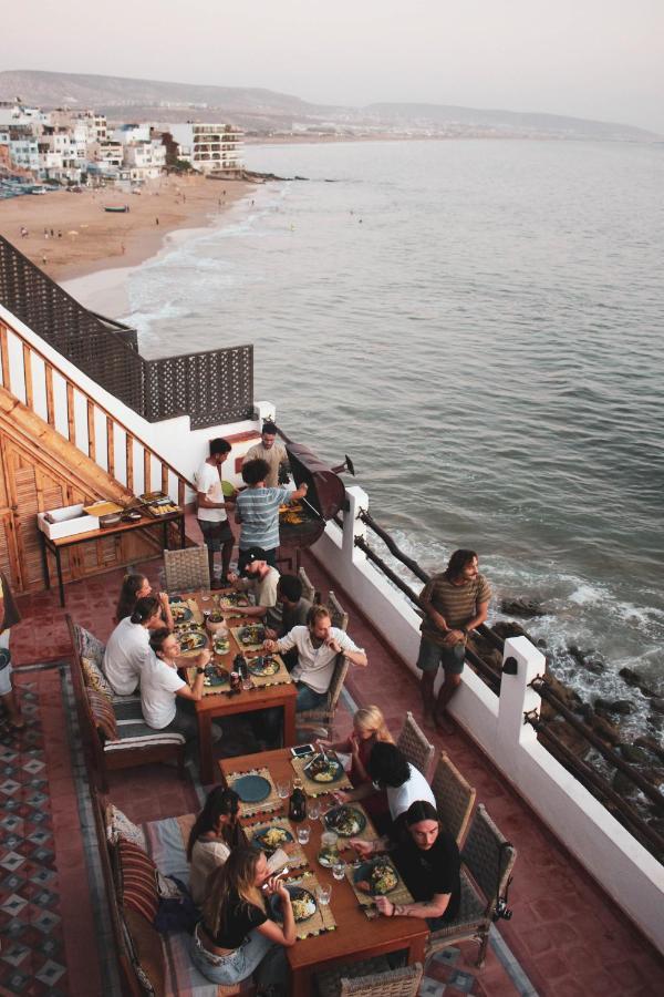 Hashpoint Surf Camp Hostel Taghazout Εξωτερικό φωτογραφία